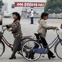 Северокорейским женщинам запретили ездить на велосипеде