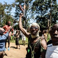 Burundi prezidentam neizdodas atgriezties valstī; neziņa par apvērsuma izdošanos