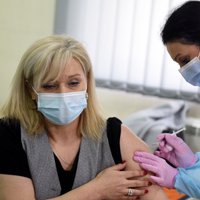 Covid-19: Serbijā iedzīvotājiem par vakcinēšanos maksās naudu