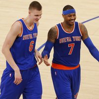 Porziņģis ar 'double-double' palīdz 'Knicks' uzvarēt 'Bulls' basketbolistus