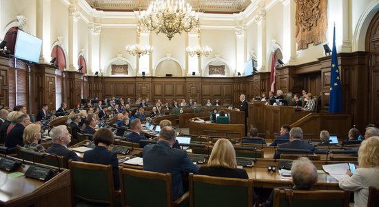 Депутаты Сейма приняли так называемый закон о лоббировании