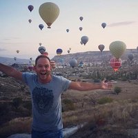 Lauris Reiniks piedāvā Turcijā filmēto videoklipu