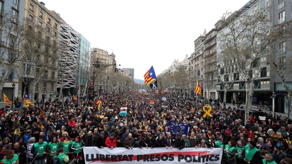 Protesti Barselonā pret Pudždemona aizturēšanu