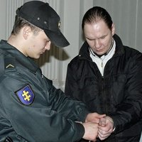 Prokurors: bijušā Rīgas omonieša apsūdzību pārkvalificēšana var ietekmēt citas lietas
