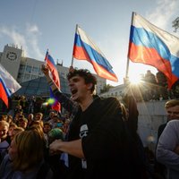 В России из-за акций в поддержку Навального задержаны не менее 100 человек