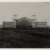 Foto: Vēsturiskās dziesmu svētku celtnes arhīva dokumentos