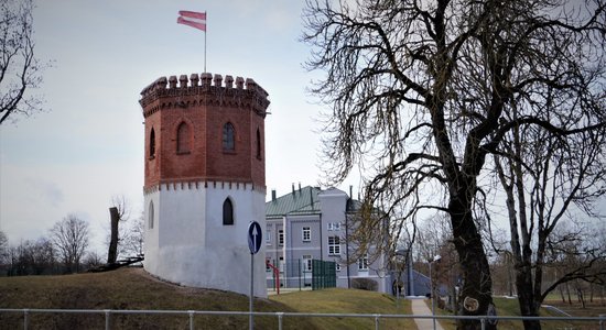 Ģimenes ceļojums pa Latviju: kad svarīgas ir ne tikai vietas, bet arī cilvēki, kas tās veido