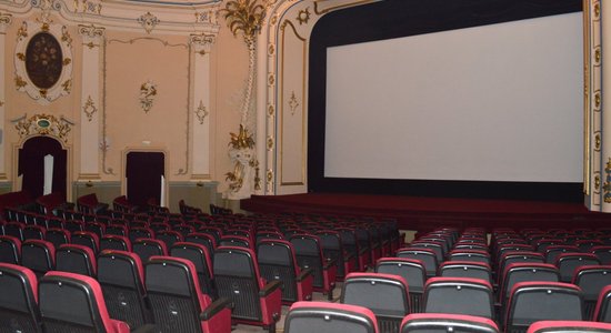 Кинотеатр Splendid Palace возобновляет сеансы: зрителям будут мерить температуру на входе