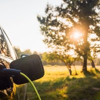 Cenā pieejamāku elektroauto ražotāji aizpilda arvien jaunas nišas