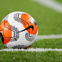 Бундеслига возобновила сезон первой в Европе: матчи при пустых трибунах
