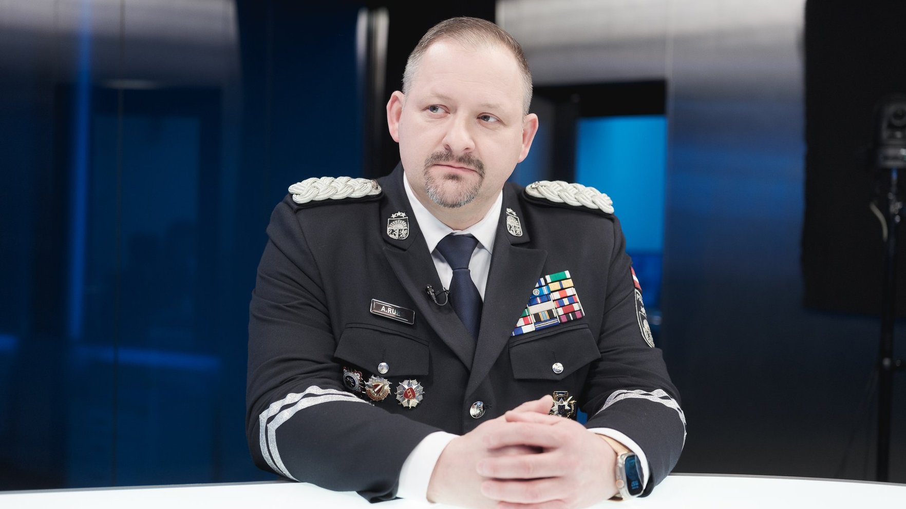 VP sāk kriminālprocesu par viltus ziņām par drona ietriekšanos vilcienā un mājā