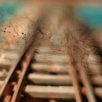 Sprādzienā uz dzelzceļa Daugavpilī cietuši divi cilvēki