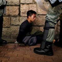 Protesti Honkongā: 'Twitter' slēdz Ķīnas kampaņas kontus