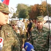 Video: Intervijas laikā sastrīdas Krimas 'pašaizsardzības' vienības karavīri