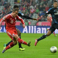 Rudņevs turpina 'sildīt' soliņu; HSV zaudē spēcīgajai 'Bayern'