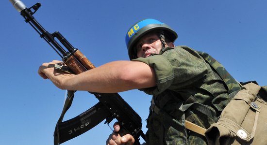 Молдавия хочет вывести российские войска из Приднестровья через Украину