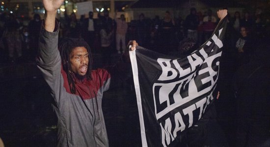 В США вновь протесты из-за гибели афроамериканца от пуль полиции