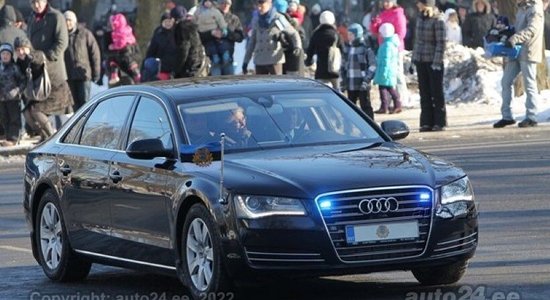 Foto: Igaunijas prezidenta 'Audi' limuzīnu tirgo par 30 tūkstošiem eiro