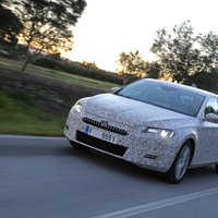'Škoda' publicē pirmos attēlus ar jauno 'Superb' modeli