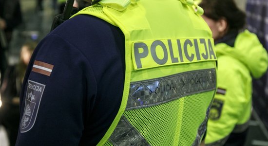 Полицейский рейд в квартале улицы Таллинас: изъяты наркотики, задержан объявленный в розыск