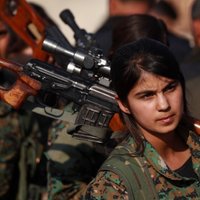 Sīrijas kurdi lūdz valdības spēku palīdzību gaidāmās Turcijas ofensīvas atvairīšanai