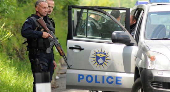 В Косово запретили въезд автомобилей с сербскими номерами. Это ответ на задержание в Сербии трех косовских полицейских