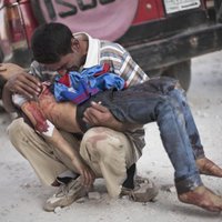 Sīrijas konflikts: briti uzbrukuma nepieciešamību pamato ar sīriešu ciešanām
