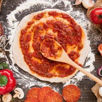 Septiņas viltības, kas palīdzēs pagatavot visgardāko mājas picu