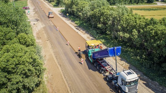 Remontdarbi uz reģionālā autoceļa Tukums-Kuldīga starp Tumi un Sātiem - 18