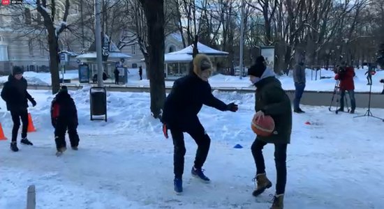 Video: Jauniešu sporta paraugtreniņa protests pret MK ierobežojumiem