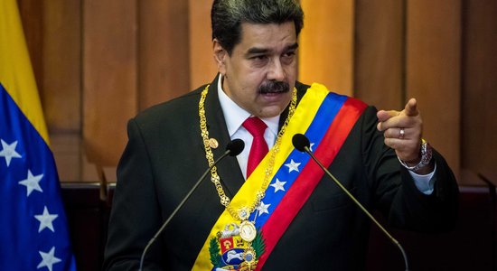 Мадуро предложил "самоназначившему себя клоуну" Гуайдо провести в Венесуэле выборы