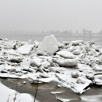 Ūdens līmenis Daugavā Daugavpils apkaimē atkal sāk celties