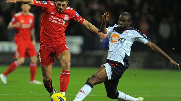 Steven Gerrard and Fabrice Muamba (Liverpool - Bolton)