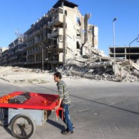 Sīrijā pie Alepo diennakts laikā kaujās nogalināti vairāk nekā 70 cilvēku