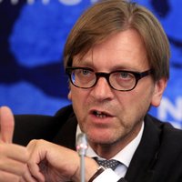 Krievi, amerikāņi un turki grib sagraut ES, brīdina Verhofstats
