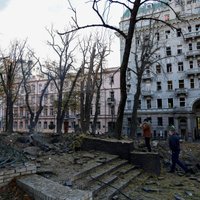 Raķešu triecienos Kijivā Latvijas diplomāti nav cietuši