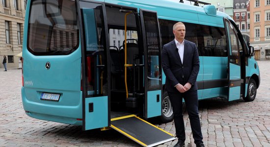 Latvijā saražoti pirmie elektriskie mikroautobusi pasažieru pārvadāšanai