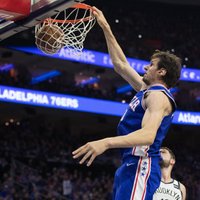 'Mavericks' spēlēs divi garākie NBA basketbolisti – Porziņģim pievienojas Marjanovičs