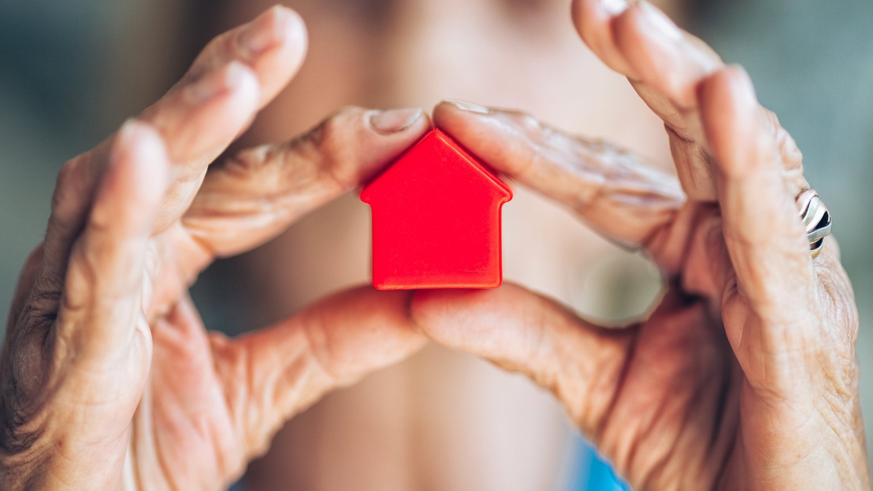 Mūsdienīga alternatīva pansionātiem – vai šādu vietu tuvākajos gados kļūs vairāk