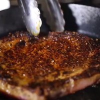 Как стейк готовят в 10 разных странах мира (рецепты + видео)