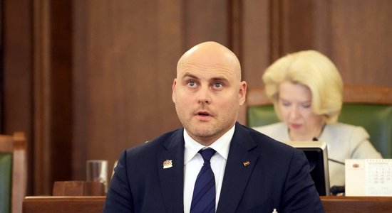 Kulbergs: parlamentārā izmeklēšana ļaus "Rail Baltica" nostāties uz pareizām sliedēm