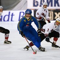 Latvijas bendija izlase pasaules čempionāta ceturtdaļfinālā saņem 'brāzienu' no Zviedrijas