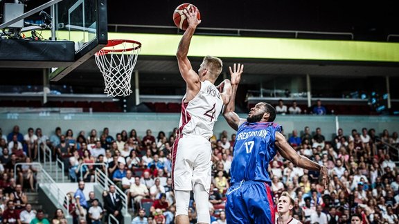 Basketbols, Eiropas U-18 čempionāts: Latvija - Lielbritānija