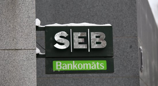 Банк SEB меняет модель управления банкоматами. Что это значит для клиентов?