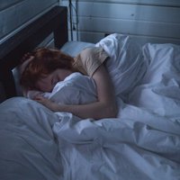Jauns pētījums: Cik daudz miega vajag optimālai prāta darbībai un labsajūtai