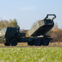 Latvija paraksta līgumu par artilērijas sistēmas 'Himars' iegādi