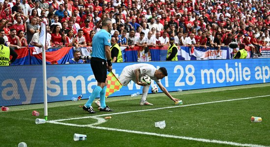УЕФА осудил стюардов, избивших болельщика во время матча Португалия - Словения