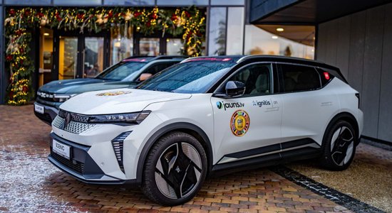 Kāds ir "Latvijas Gada Elektroauto 2025" "Renault Scenic E-Tech"? Žūrijas atsauksmes