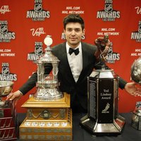 NHL sezonas labāko hokejistu apbalvošanā četras balvas saņem 'Canadiens' vārtsargs Praiss