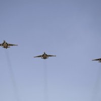 Latvijas robežas tuvumā pirmdien identificētas trīs Krievijas armijas lidmašīnas